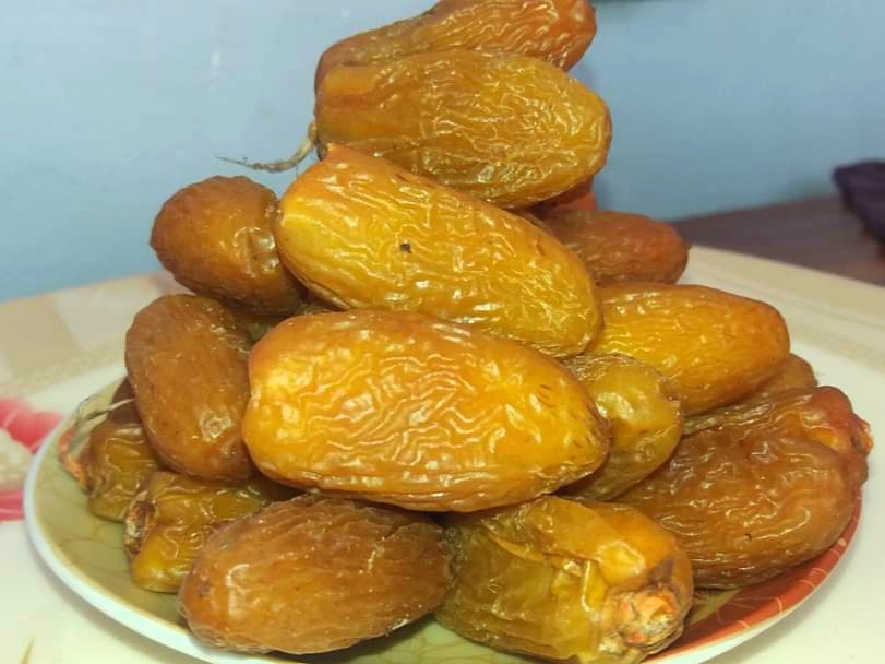 Premium Yellow Dried Dates